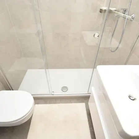 Urban Loft With Garage Place Apartament Zadar