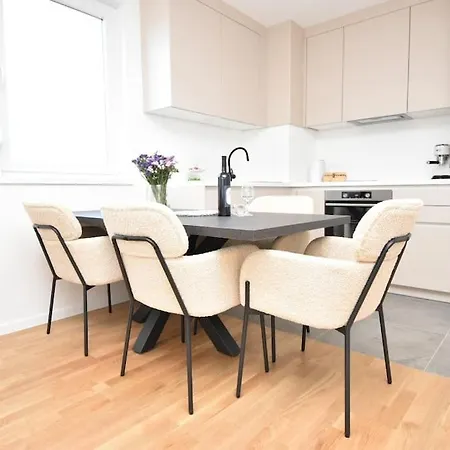 Urban Loft With Garage Place *